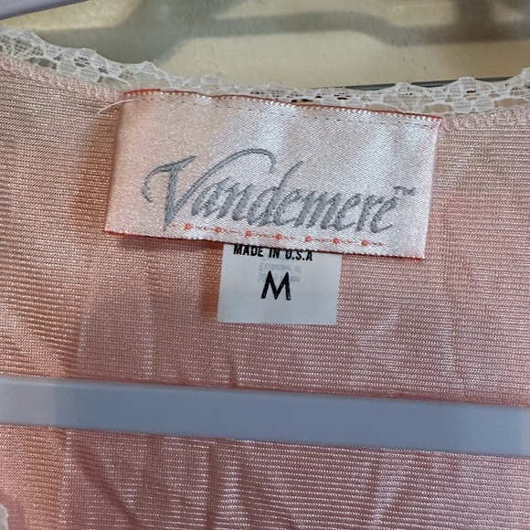 Vanity Fair Vintage 2 Pc Nylon Pajama Set Light Pink‎ Size Medium Lace Button Up - Picture 2 of 5